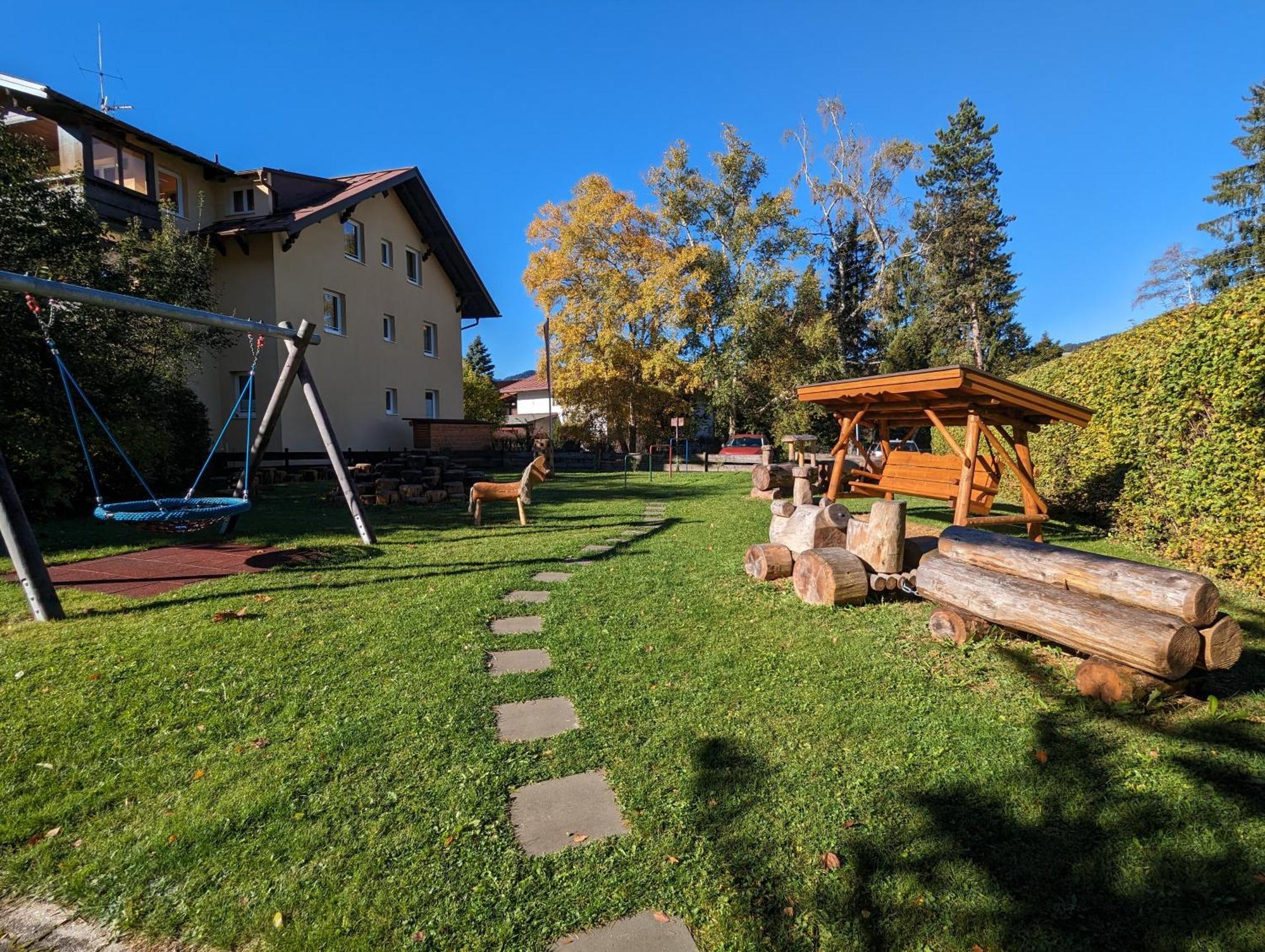 Appartement Bergsonne B15 Montana Haus